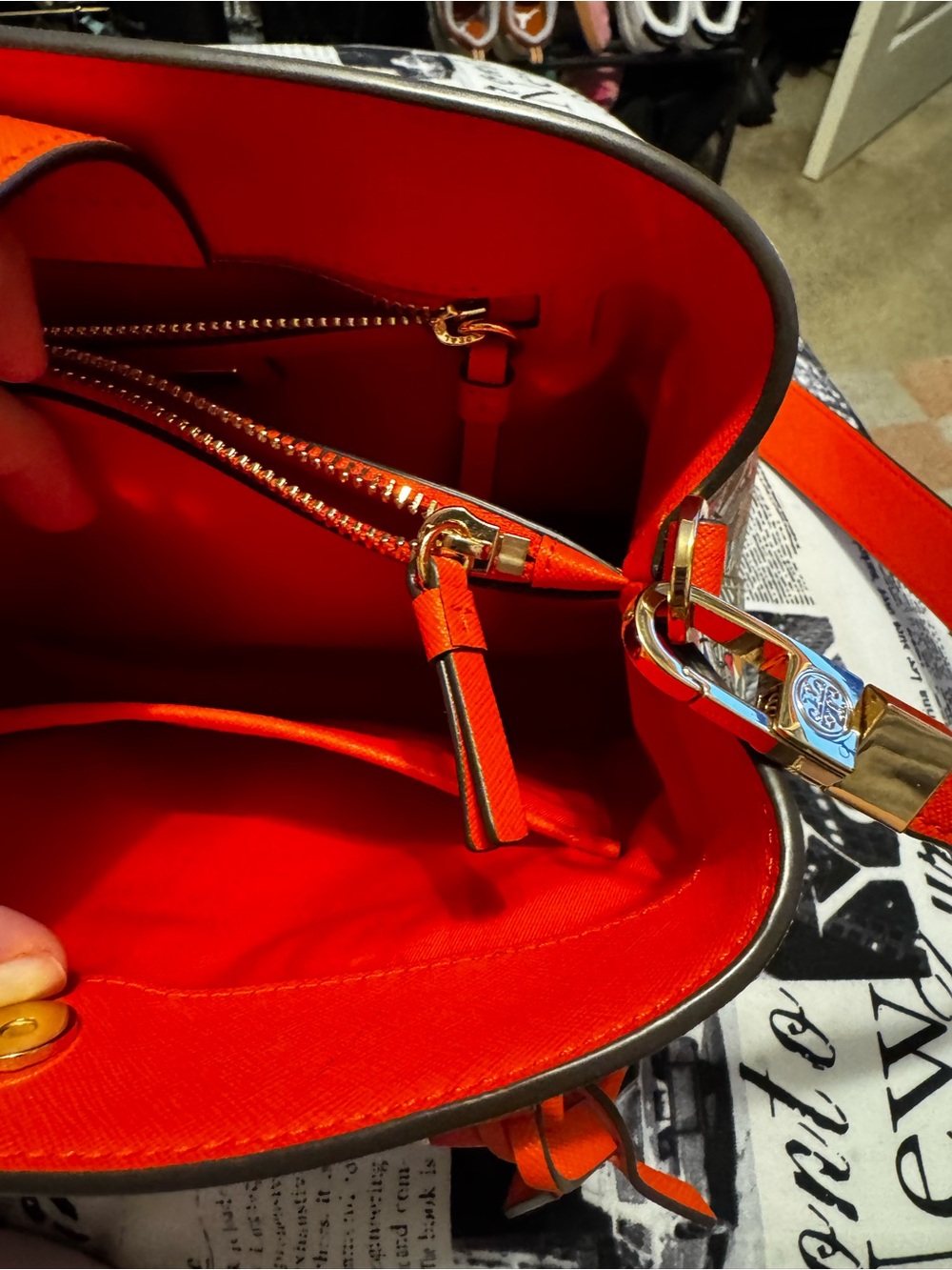 Tory Burch Robinson Satchel In “Something Wild” Print - Picture 9 of 11